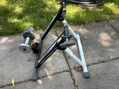 Bicycle trainer