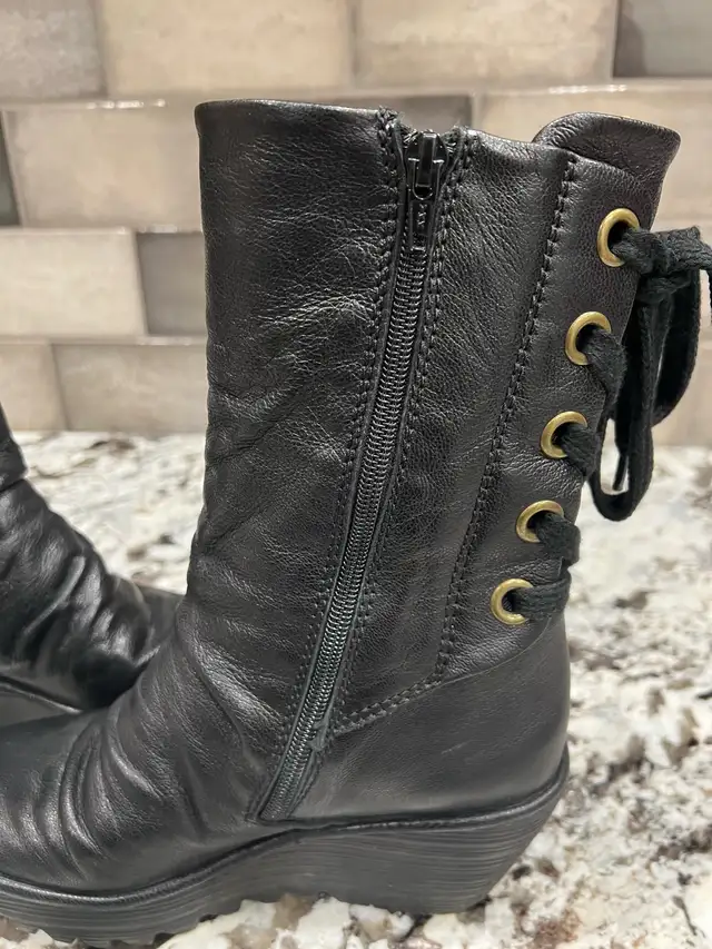 Women’s 8.5 Fly London leather boots in Women's - Shoes in Medicine Hat - Image 6