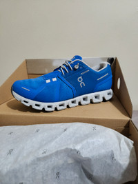 New Women's On Running Cloud 5 Waterproof  Sneaker Blue