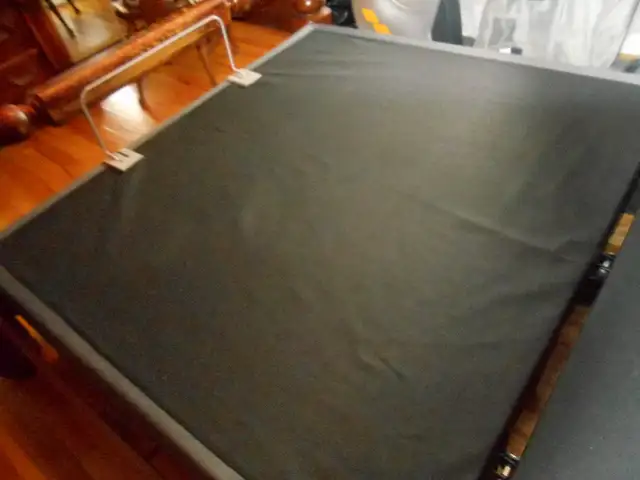 1-ENSEMBLE SOMMIER-MATELAS AVEC CONTROLE ELECT DE LA TETE DU LIT in Other in Longueuil / South Shore - Image 8