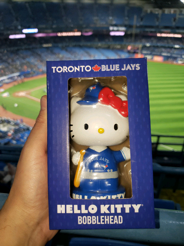 Hello Kitty Bobblehead Toronto Blue Jays Bobble SGA Limited Edition Japan  Asia