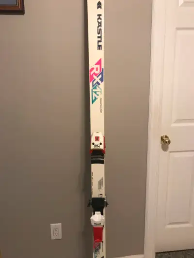 Kastle RX Skis with bag, View more