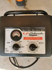 Schumacher SC1445 Battery charger
