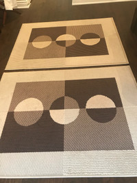 3 matching area rugs and runner