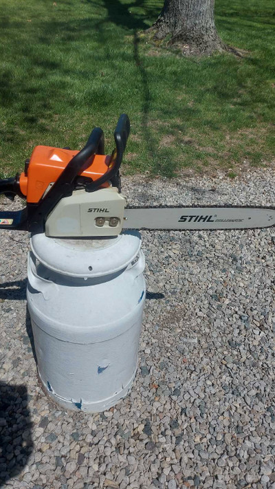 For sale MS 017 stihl chainsaw 519-899-3192