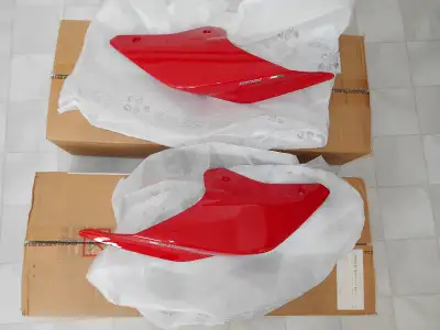 Ducati Panigale V2 V4 V4S Lower Seat Fairings Genuine brand new Ducati parts just opened for the pic...