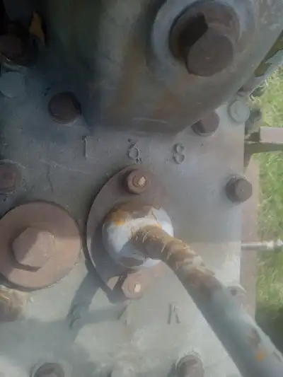 4 cylinder. New rear tires..new starter..3 point hitch..call cliff 519-764-9744 519-494-9744. In ion...