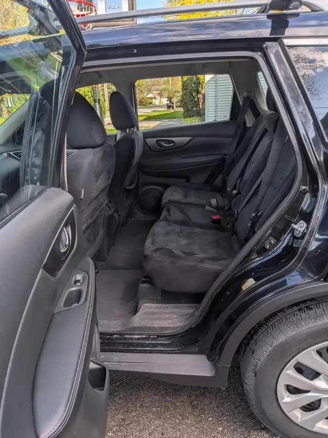 2016 Nissan Rogue in Cars & Trucks in Oakville / Halton Region - Image 9
