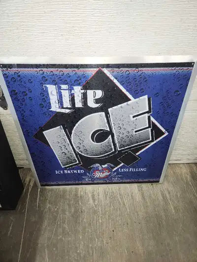 Enseigne miller lite ice 32x32, View more