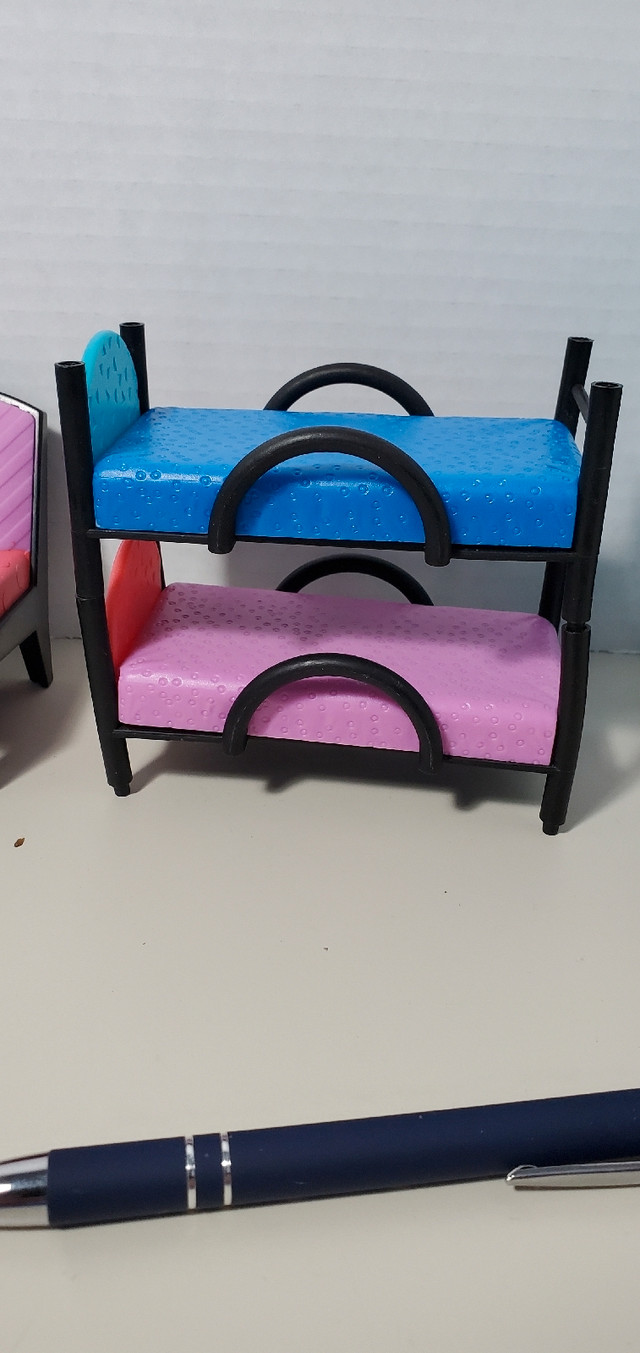lot de 6 meubles pour poupée LOL dans Jouets et jeux  à Ville de Montréal - Image 4