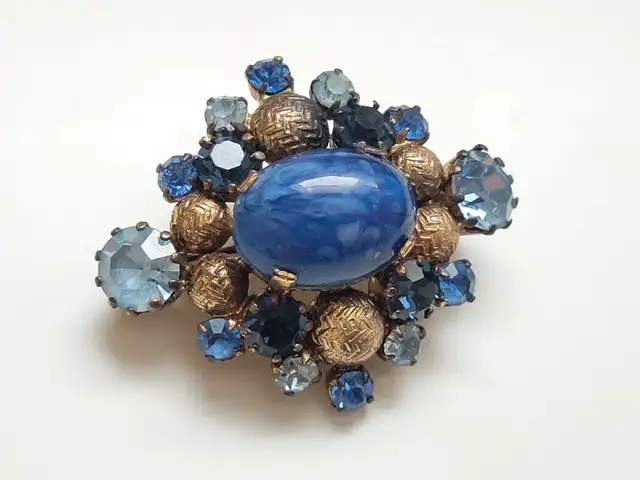 Vintage Blue Art Glass and Rhinestone Brooch in Arts & Collectibles in City of Toronto - Image 3