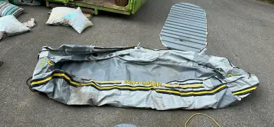 Like new. Used maybe 5 times. No oars.
