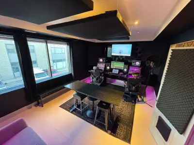 CREATIVE STUDIO MEMBERSHIP – $730/MONTH (32 HOURS) Our fully equipped 3-room creative studio is avai...