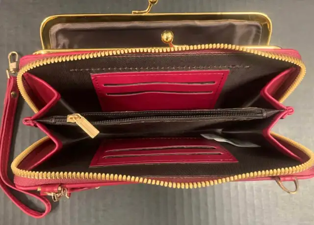 Cleo Purse - Brand New  in Women's - Bags & Wallets in Barrie - Image 3