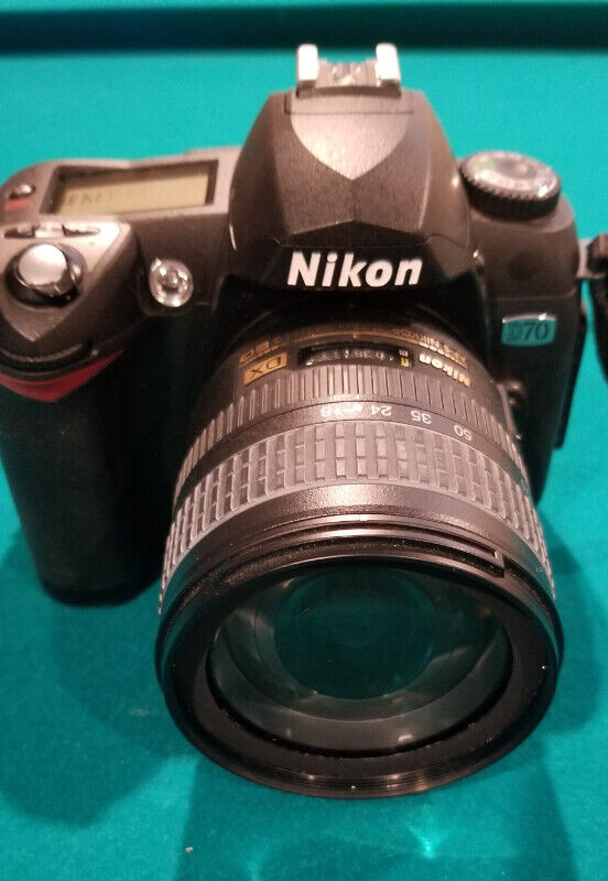 Nikon D70 in Cameras & Camcorders in Edmonton