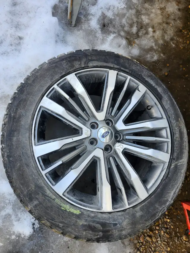 Parting out  Escape, Golf R, Traverse, Explorer, Ram, F350,TT, R in Auto Body Parts in Edmonton - Image 8