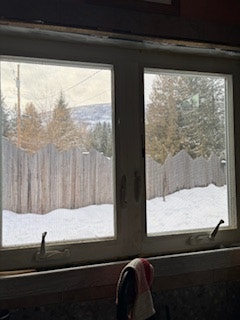 SLOCAN STUDIO SUITE — $1,250/MONTH — PROFESSIONALS WELCOME 2