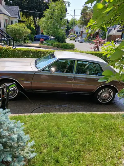 Cadillac Seville Delagance two tone original paint , leather interior, V8, currently certified and o...