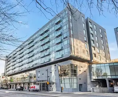 3 bedroom, 3 washroom, 1800 sqft luxurious apartment