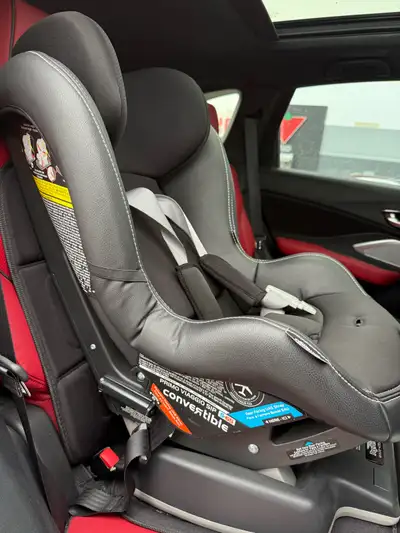 Peg Perego Viago newborn to kids 5-65lb car seat, View more