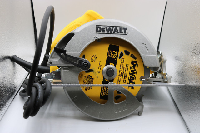 DEWALT 7-1/4-Inch Circular Saw,, Corded (DWE575) (#38200) in Power Tools in City of Halifax