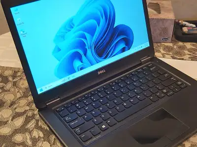 Laptop Dell Latitude - i5  Windows 11 Pro. E5450  Memory 16GB .., View more