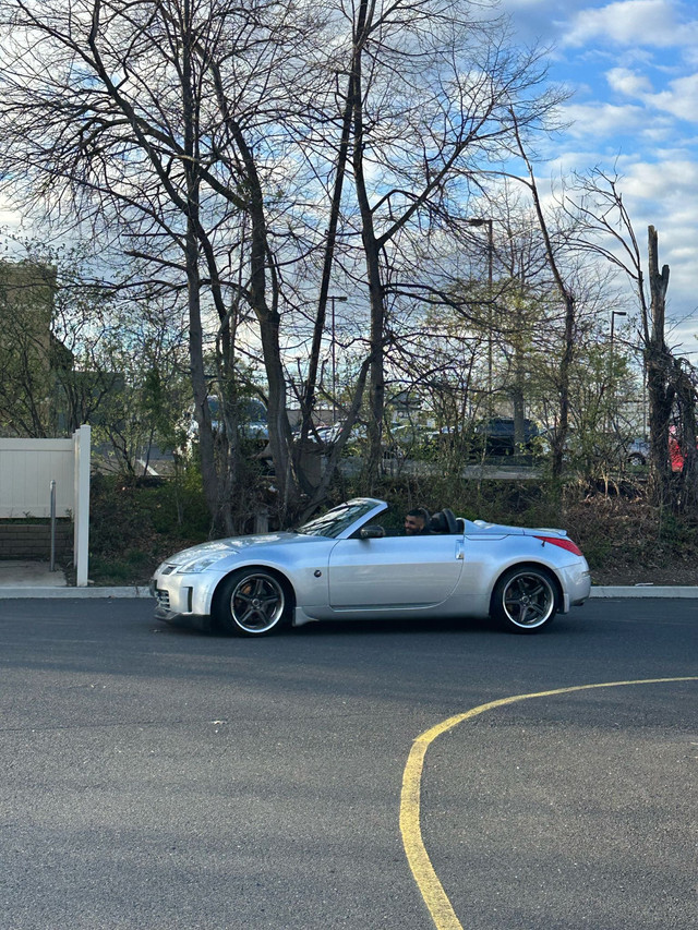 2006 Nissan 350z in Cars & Trucks in Ottawa