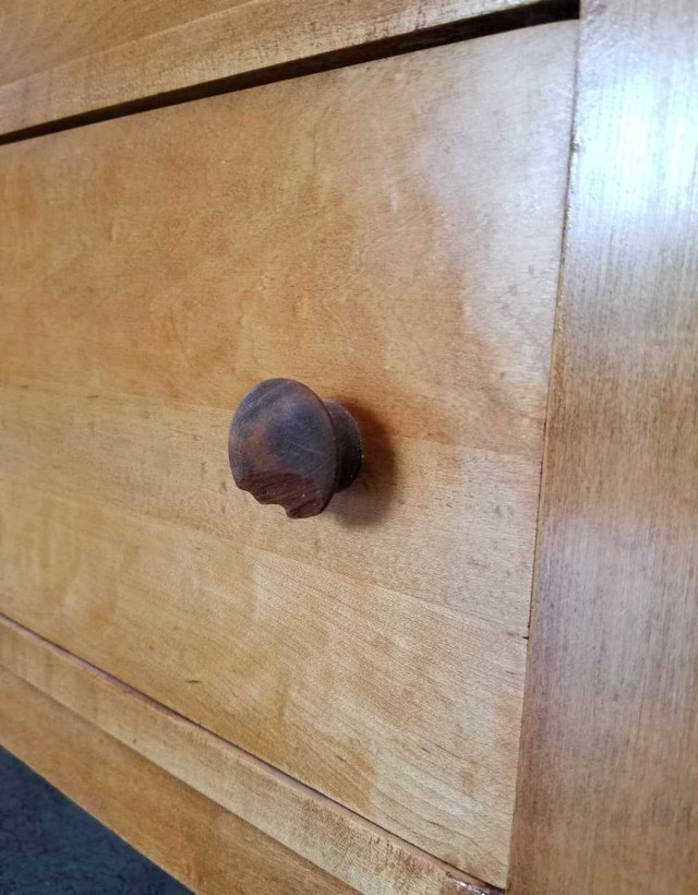 Antique Gentleman's Dresser - Delivery Available in Dressers & Wardrobes in Winnipeg - Image 4