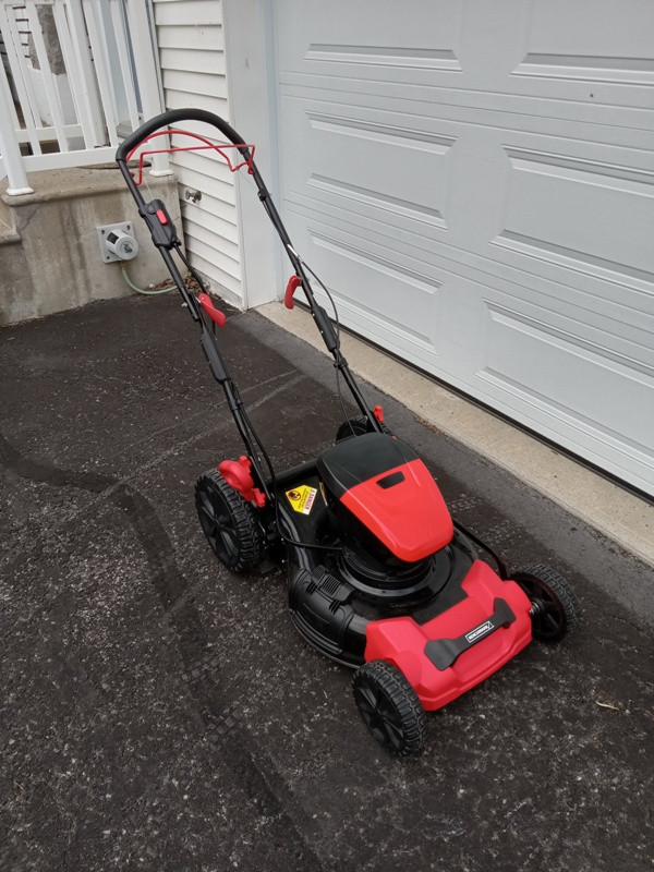 Tondeuse dans Tondeuses et souffleuses  à Lanaudière - Image 3