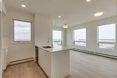 Brand new condominium unit in the sought-after East Hills Crossing community by Minto Communities. T...