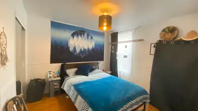 Tres Grands appartement avec beaucoups d espace de rangements, balcon avant et arrieres belle vue de...