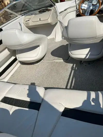2011 boat. Nice and clean excellent condition only 110 hours Glastron GT205