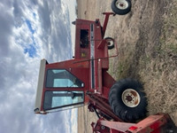 International 25 foot sp swather for sale