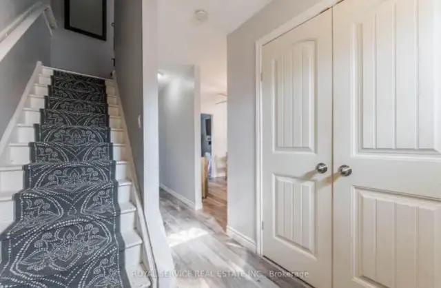 Private room for rent  in Room Rentals & Roommates in Peterborough - Image 4