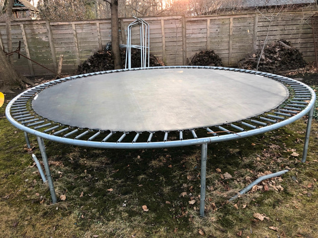 Free Trampoline in Free Stuff in City of Toronto