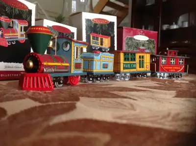 Vintage Hallmark Keepsake Ornaments Yuletide Central set of 4 tin ornaments Locomotive.. Tender.. Ma...