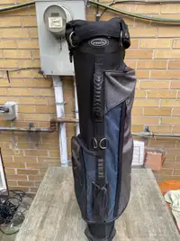 One golf club bag