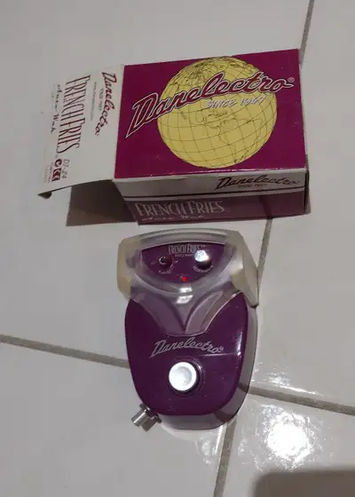 Danelectro French Fries Auto Wah guitar pedal Has an external tuning pot so you can match the effect...