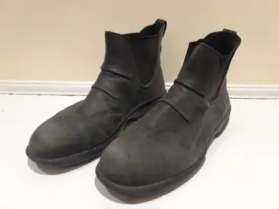 Featherlike Chloe Women’s Safety Shoes Black Size 10 CSA Standar, View more