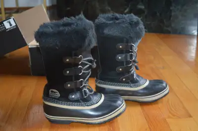 Winter boots Kids Sorel size 3, View more