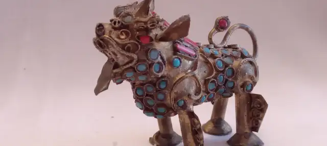 Antique Jeweled Brass Foo Dog  Figurine in Arts & Collectibles in Barrie - Image 5