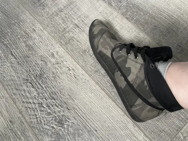 Women’s Shoes in Women's - Shoes in Barrie - Image 3