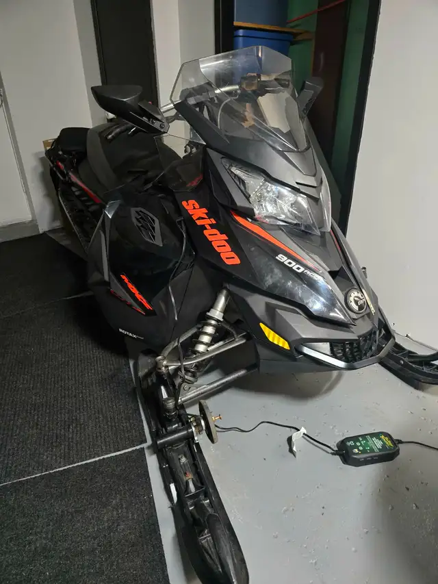 Ski doo in Snowmobiles in Québec City - Image 3