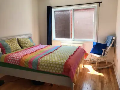 3 1/2 CDN - near metro