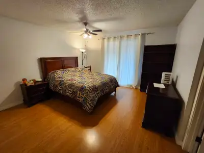 Midnapore: Two private bedrooms, and shared kitchen, family room, laundry, sun room (currently have...