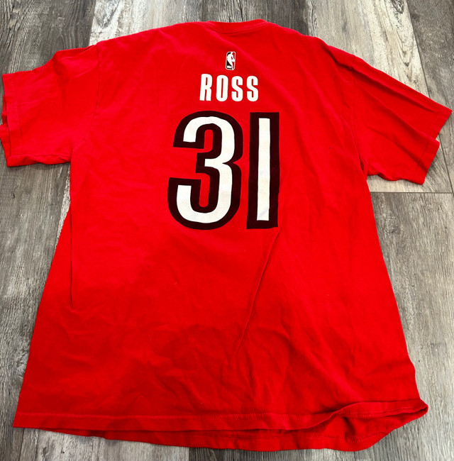 Toronto Raptors Terrence Ross Shirt in Basketball in Barrie - Image 2