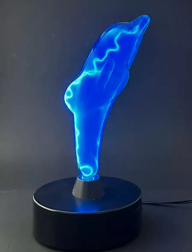 Lumisource Electric Blue Glass Dolphin Plasma Lightning Lamp in Indoor Lighting & Fans in Edmonton - Image 2