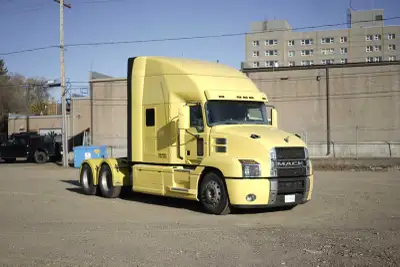 This 2023 Mack Anthem is the real deal for fuel efficiency, power, and reliability. Originally spec’...