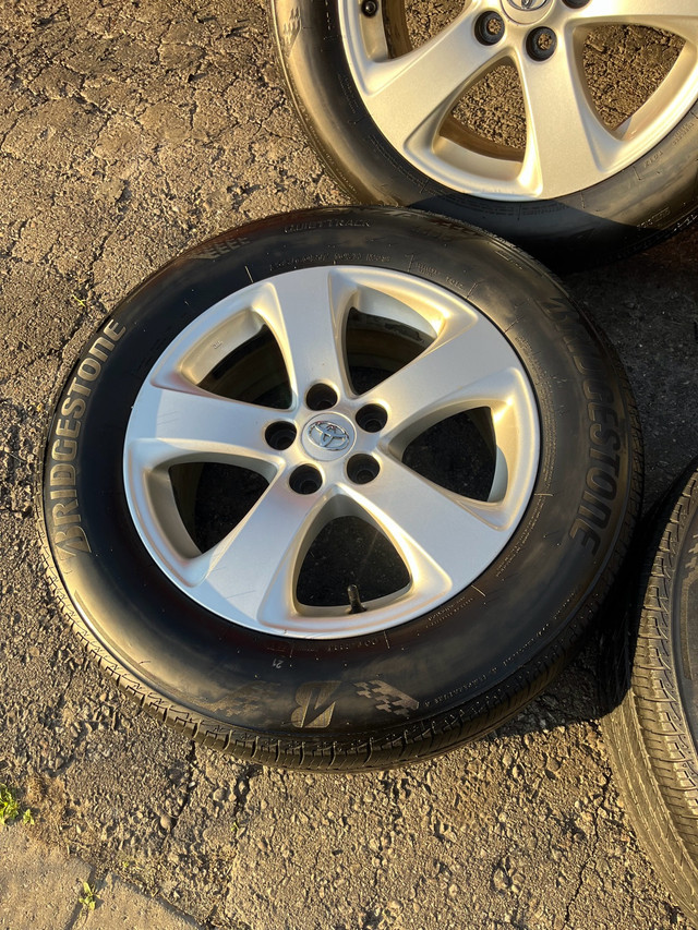 Toyota Rav4/Sienna All Season Tires on Rim 235 60 R17 in Tires & Rims in Mississauga / Peel Region - Image 2