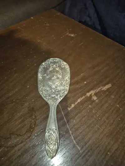 Brosse à cheveux antique, View more